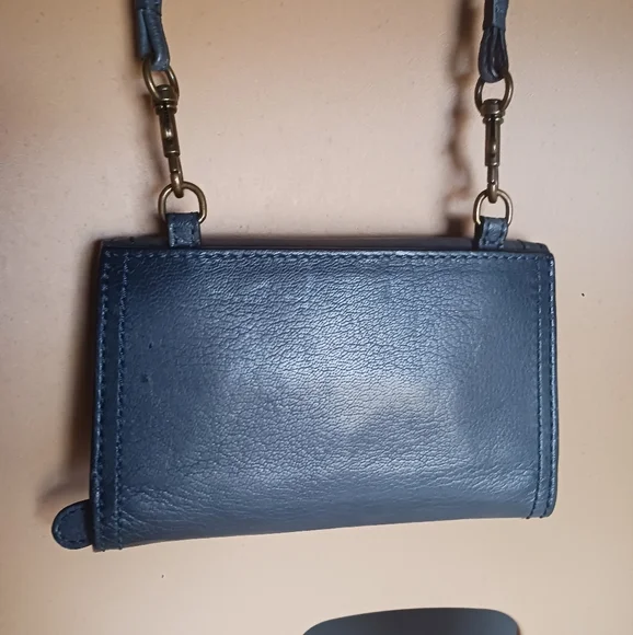 FRYE blue navy genuine leather crossbody wallet, organizer  bag - Picture 5 of 10